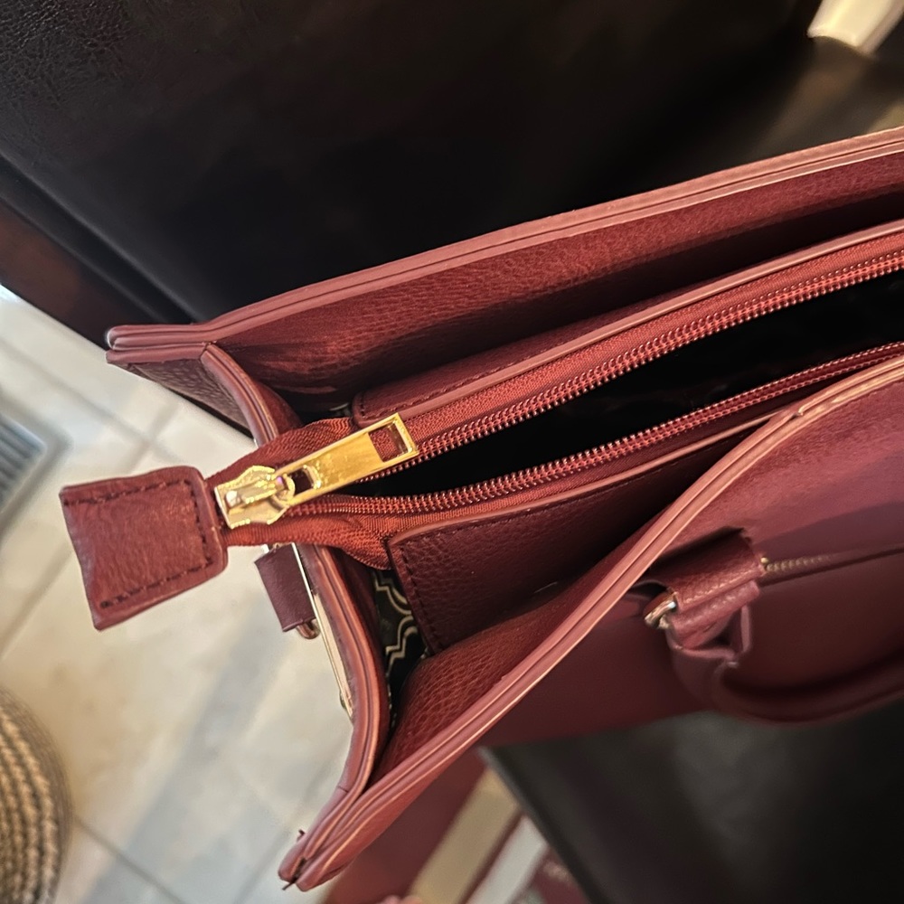 Burgundy Plum Wine Red and Gold Purse (copy) - Picture 5 of 5